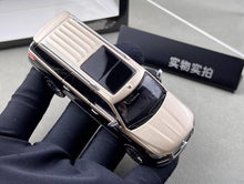Load image into Gallery viewer, Shadow 1:64 Gold Black Navigator L Full Sized SUV Model Diecast Metal Car New Collection
