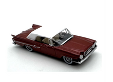 Load image into Gallery viewer, OXFORD 1:87 1961 Chrysler 300 Convertible Classic Sports Model Diecast Metal Car New
