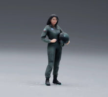 Load image into Gallery viewer, 1:64 Painted Figure Model Miniature Resin Diorama Toy Sand Woman Pilot Captain
