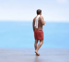 Load image into Gallery viewer, 1:64 Painted Figure Model Miniature Resin Sand Man With Swimming Suit Towel
