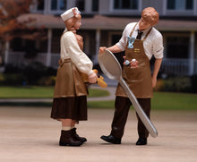 Load image into Gallery viewer, 1:24 Painted Figure Model Miniature Resin Diorama Baking Couple Lady Man Set
