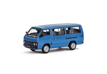 Load image into Gallery viewer, Masdi 1:64 Blue Hiace H50 Mini Van Sports Model Diecast Metal Car New Collection
