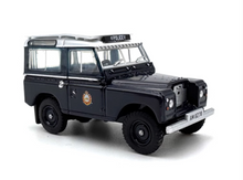 Load image into Gallery viewer, 1:76 Land Rover Defender 90 HongKong Police Model Diecast Metal Car New Collection
