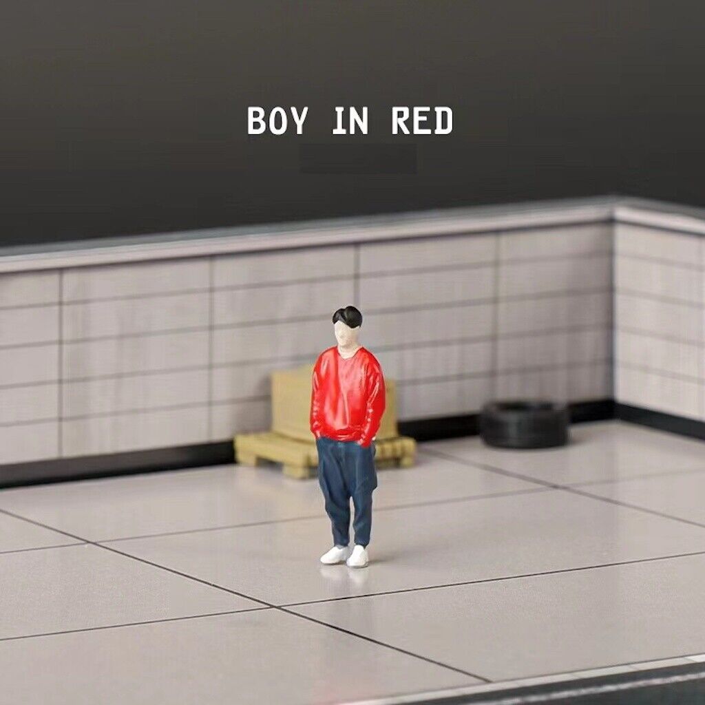 1:64 Painted Figure Mini Model Miniature Resin Diorama Sand Casual Man Boy Red
