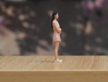Load image into Gallery viewer, 1:64 Painted Figure Model Miniature Resin Diorama Sand Girl In Pink Dress Lady
