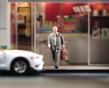 Load image into Gallery viewer, 1:64 Painted Figure Model Miniature Resin Diorama Sand Man With Bird Cage Stroll Collection
