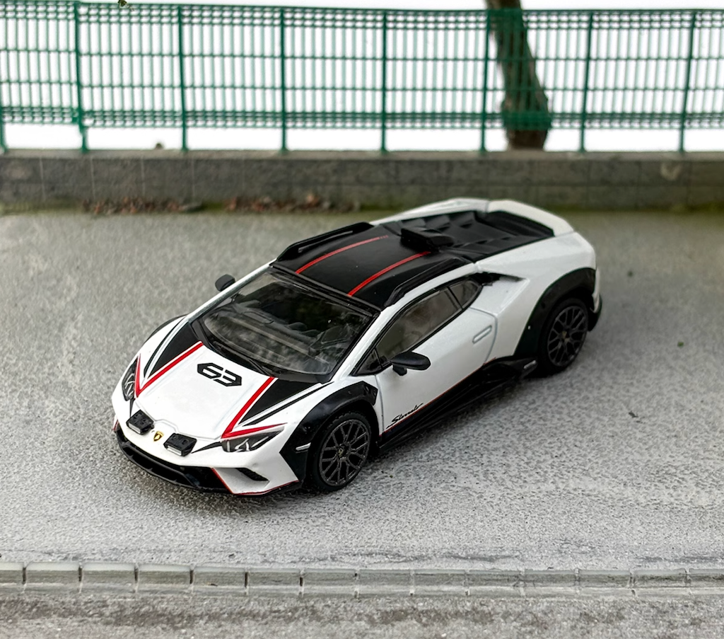 MINIGT 1:64 Huracan Sterrato Bianco Asopo Sports Model Diecast Metal Car New Collection