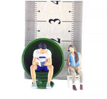 Load image into Gallery viewer, 1:64 Painted Figure Mini Model Miniature Resin Diorama Set Boy Girl Chair Sand
