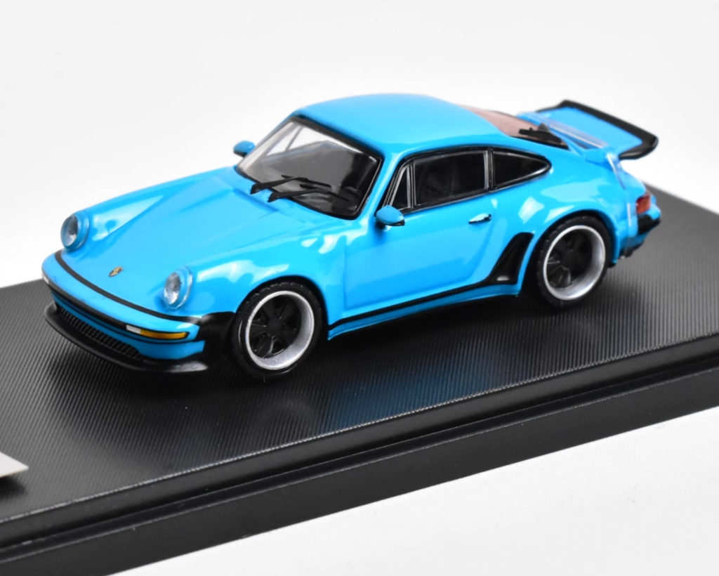 RM 1:64 Blue Singer 930 Turbo Study Sports Model Diecast Metal Car New Collection