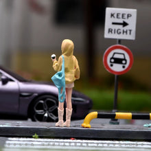 Load image into Gallery viewer, 1:24 Painted Figure Model Miniature Resin Diorama Sand Pretty Girl Yellow Hoodie
