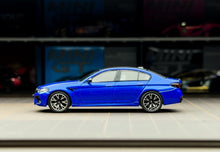 Load image into Gallery viewer, Howie 1:64 Blue F90 M5 Sedan Sports Model Diecast Metal Car New Collection

