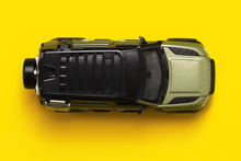 Load image into Gallery viewer, CCA 1:43 Defender 110 SUV Diecast Metal Car DIY Toy Tuning Assembly Set

