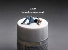 Load image into Gallery viewer, 1:64 Painted Figure Mini Model Miniature Resin Diorama Police Car Accident Scene New Scene
