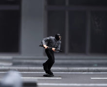 Load image into Gallery viewer, 1:64 Painted Figure Model Miniature Resin Diorama Toy Bandit Ganster Set Black
