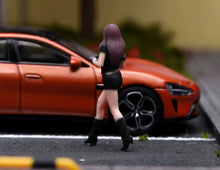 Load image into Gallery viewer, 1:64 Painted Figure Model Miniature Resin Diorama Toy Sand Sexy Walking Beauty
