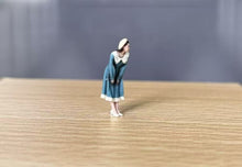 Load image into Gallery viewer, 1:64 Painted Figure Model Miniature Resin Diorama Sand Pretty Woman GIrl Dress
