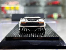 Load image into Gallery viewer, YM 1:64 White Aventador S LP740-4 Sports Model Diecast Resin Car New Collection
