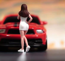 Load image into Gallery viewer, 1:64 Painted Figure Model Miniature Resin Diorama Sand Racer Girl Beauty Lady New Collection

