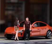 Load image into Gallery viewer, 1:24 Painted Figure Model Miniature Resin Diorama Sand couple Lovers Lady Man
