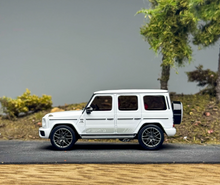 Load image into Gallery viewer, AR 1:64 2022 White G63 G Class SUV Sports Model Diecast Metal Car New Collection

