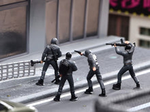 Load image into Gallery viewer, 1:64 Painted Figure Model Miniature Resin Diorama Toy Sand Bandit Ganster Set
