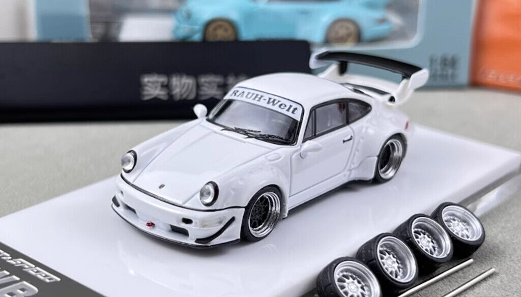 FS 1:64 Fast Speed White RWB 964 Racing Sports Model Diecast Metal Car New Collection