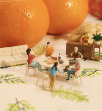 Load image into Gallery viewer, 1:64 Painted Figure Model Miniature Resin Diorama Sand Reunion Dinner Gathering
