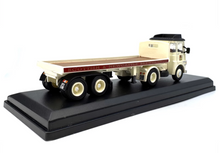Load image into Gallery viewer, 1:76 LV Fladbed Trailer Truck Classic Model Diecast Metal Car New Collection
