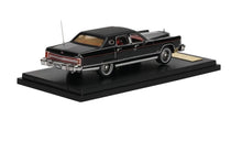 Load image into Gallery viewer, Sunstar 1:64 Black 1979 Continental Town Classic Model Diecast Metal Car New Collection
