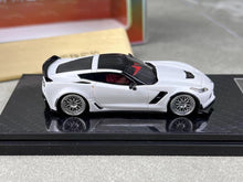 Load image into Gallery viewer, YM 1:64 White Corvette C7 Bagged Muscle Sports Model Diecast Resin Car New
