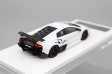 Load image into Gallery viewer, Cars Lounge 1:64 White Murcielago LP670-4 SV Sport Model Diecast Resin Car
