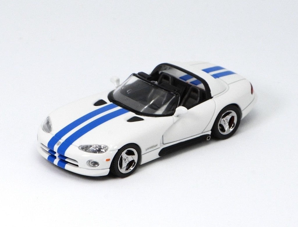 GFCC 1:64 White 1993 Viper Roadster Convertible Sport Model Diecast Metal Car