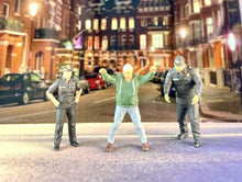 Load image into Gallery viewer, 1:64 Painted Figure Mini Model Miniature Resin Diorama Police Catch Criminal Toy New
