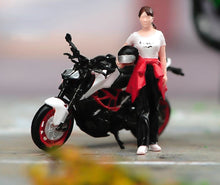 Load image into Gallery viewer, 1:24 Painted Figure Model Miniature Resin Diorama Sand Girl Motorbike Helmet
