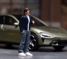 Load image into Gallery viewer, 1:64 Painted Figure Model Miniature Resin Sand Diorama Cool Man In Black Stand
