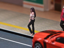 Load image into Gallery viewer, 1:64 Painted Figure Model Miniature Resin Diorama Toy Sand Pretty Woman Beauty
