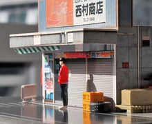 Load image into Gallery viewer, 1:64 Painted Figure Mini Model Miniature Resin Diorama Sand Casual Man Boy Red
