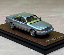 Load image into Gallery viewer, GOC 1:64 Crown Victoria Sedan Classic Model Diecast Metal Car New
