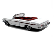 Load image into Gallery viewer, 1:87 White 1961 Chevrolet Oryx Convertible Sports Model Diecast Metal Car New Collection
