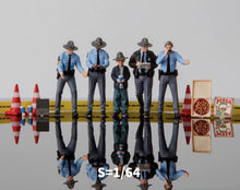 Load image into Gallery viewer, 1:64 Painted Figure Model Miniature Resin Diorama Policeman Police Officers Set
