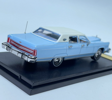 Load image into Gallery viewer, Sunstar 1:64 Light Blue 1979 Continental Town Model Diecast Metal Car New Collection
