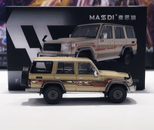 Load image into Gallery viewer, Masdi 1:64 Yellow Land Cruiser LC76 ORV SUV Sports Model Diecast Metal Car New Collection
