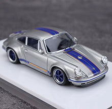 Load image into Gallery viewer, Zincit 1:64 Silver 911 964 Singer Coupe Sports Model Diecast Metal Car New Collection
