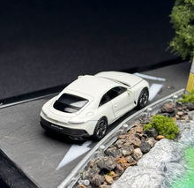 Load image into Gallery viewer, Minigt 1:64 White Batur Bonneville Coupe Sports Model Diecast Metal Car New Collection
