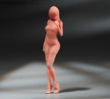 Load image into Gallery viewer, 1:64 Painted Unpainted Figure Model Miniature Resin Diorama Ripped Jeans Girl New
