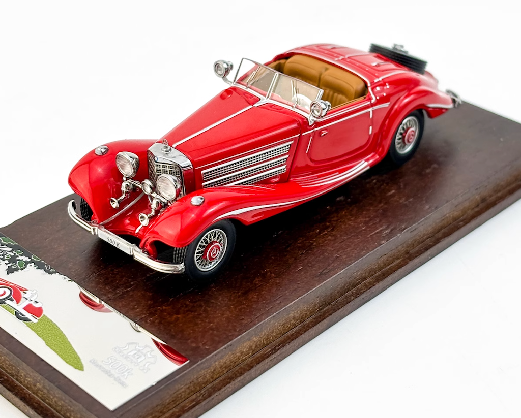 Liberty 1:64 Red 500K Vintage Convertible Sports Model Diecast Metal Car New Collection