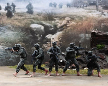 Load image into Gallery viewer, 1:64 Painted Figure Model Miniature Resin Diorama Toy Sand Commando Soldiers
