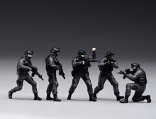 Load image into Gallery viewer, 1:64 Painted Figure Model Miniature Resin Diorama Scene Marine Soldier Military
