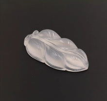 Load image into Gallery viewer, Nature Jade Leaf Pendant Necklace Gift Jewelry charm Blessing Lucky Fortune TR
