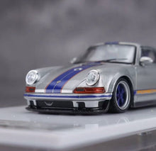 Load image into Gallery viewer, Zincit 1:64 Silver Blue 911 964 Singer DLS Sports Model Diecast Metal Car New Collection
